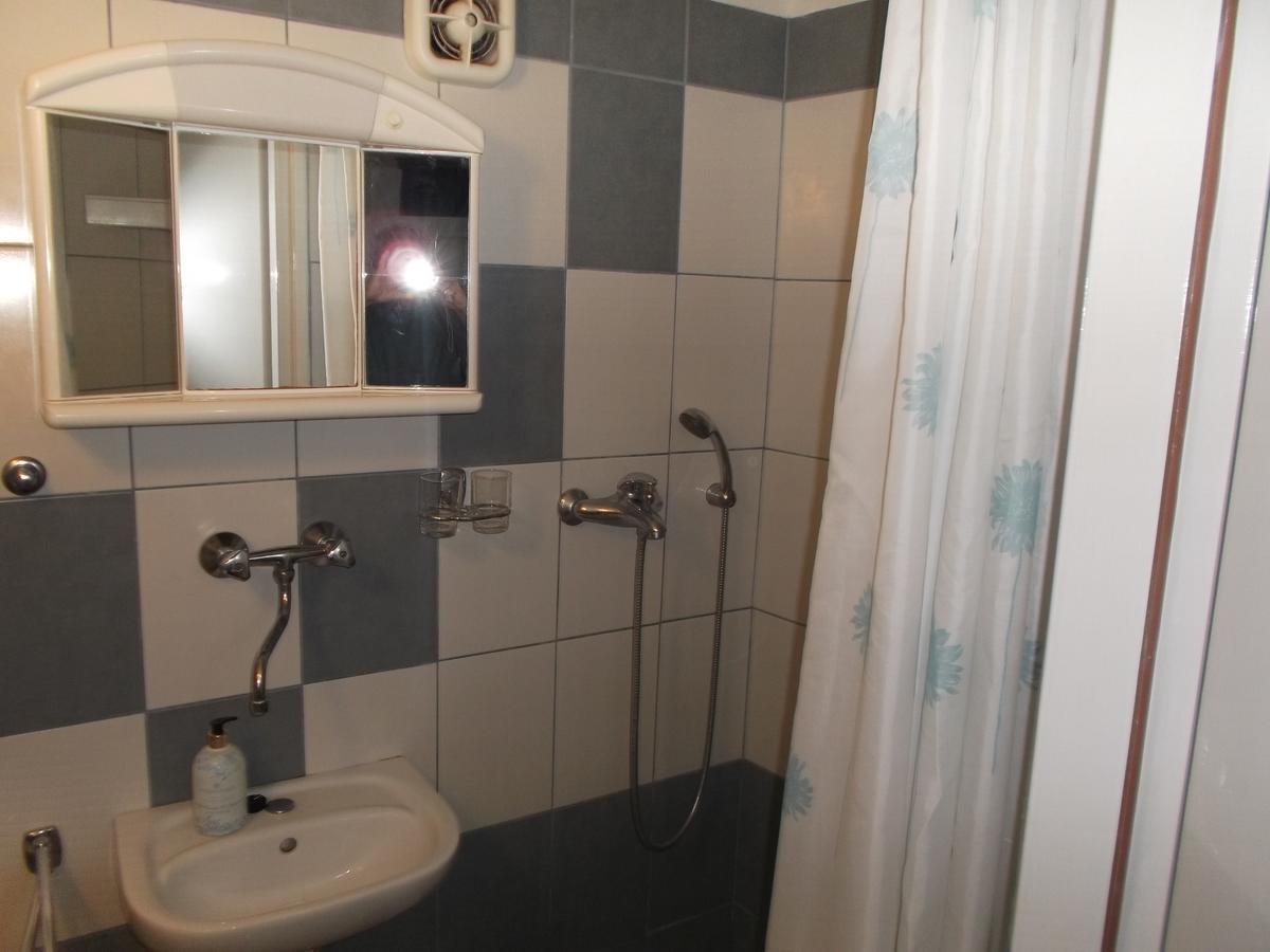 Neda apartment Murter Buitenkant foto
